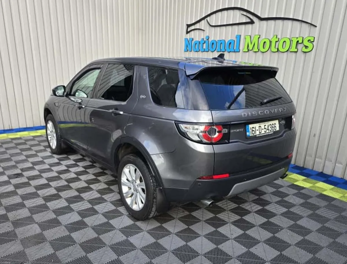2016 Discovery Sport 2.0 TD4 AUTO SE 7 Seat - Image 5