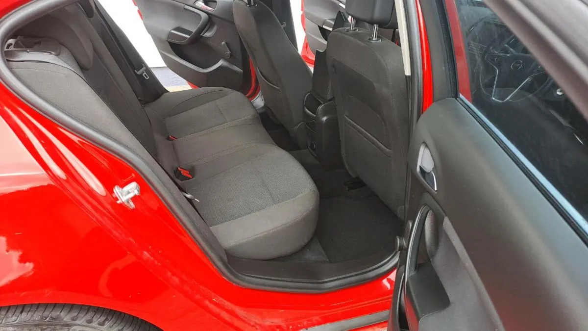 2017 Opel Insignia 5 Door H/B ~Spotless Condition~ - Image 4