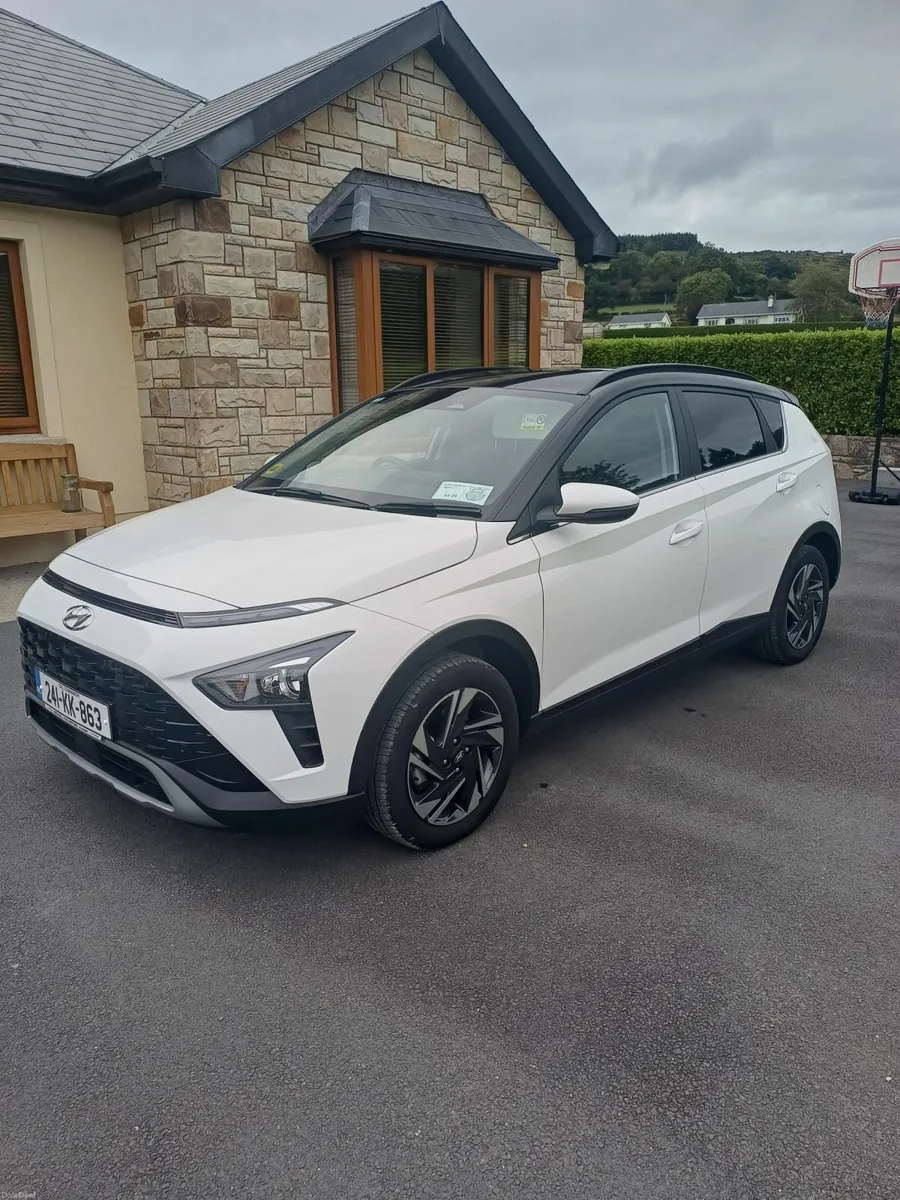 Hyundai Bayon Executive 5DR 2 Tone Roof 2024 - Image 2