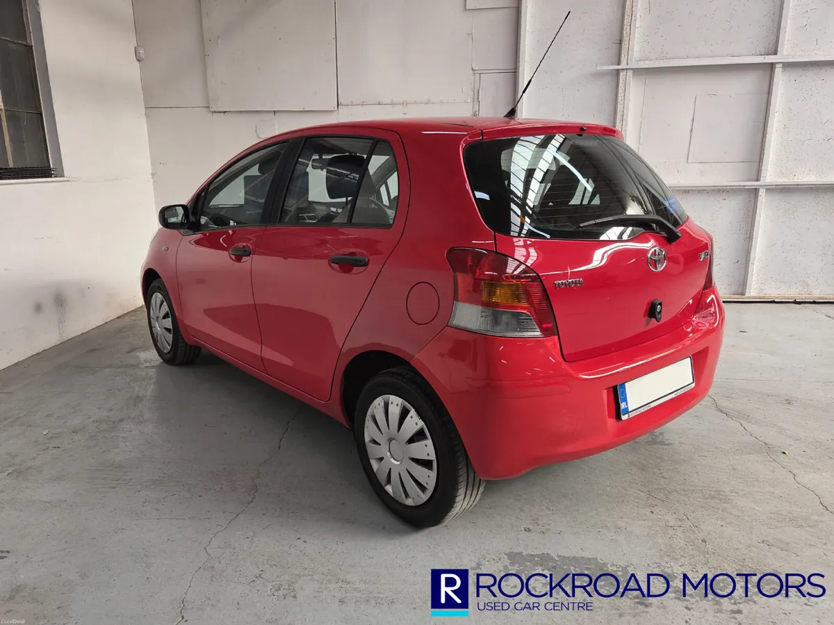 Toyota Yaris 1.0 Terra, 2010 - Image 3