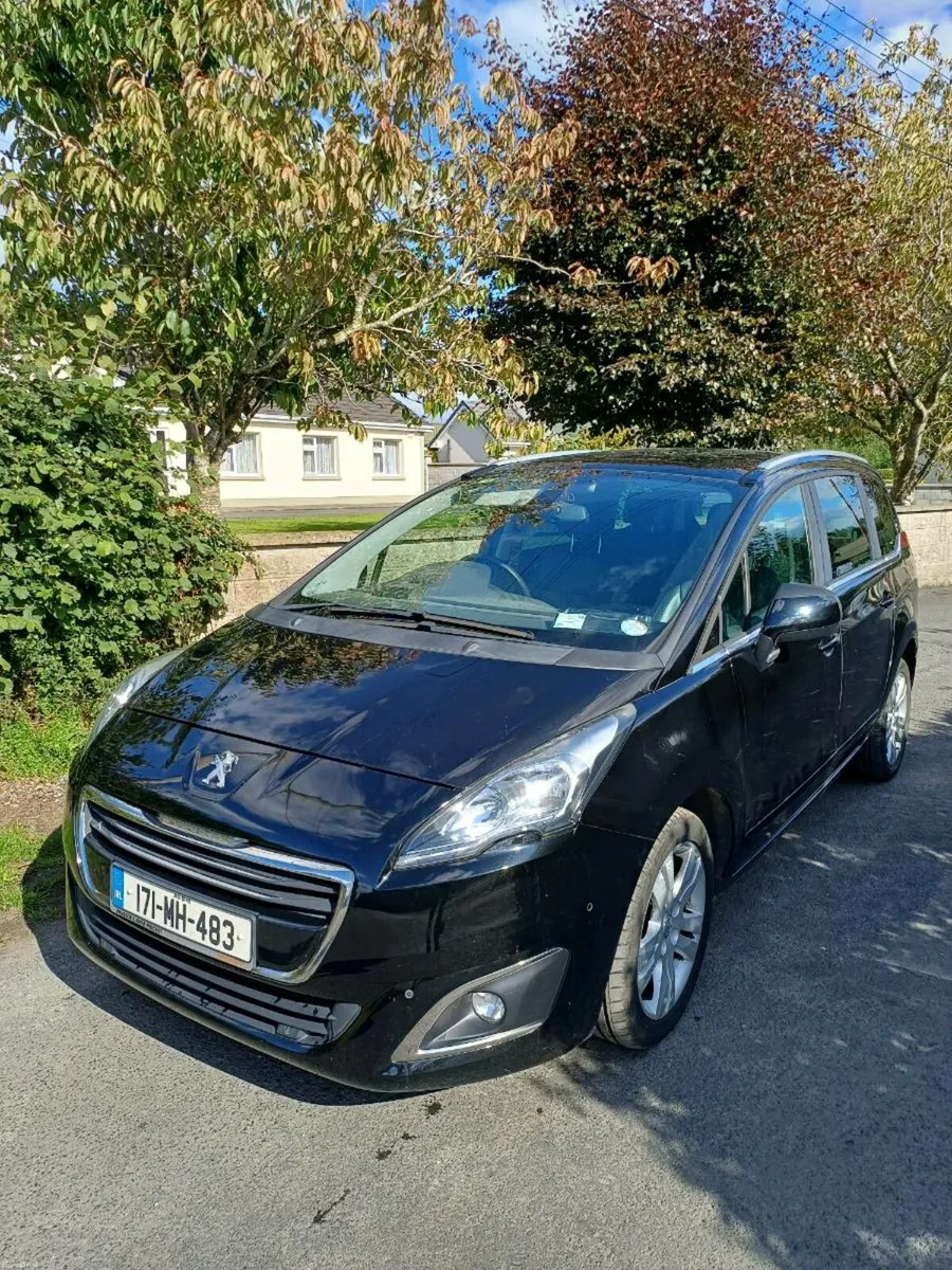 PEUGEOT 5008 2017 7 SEATER ONLY 102000KM - Image 1
