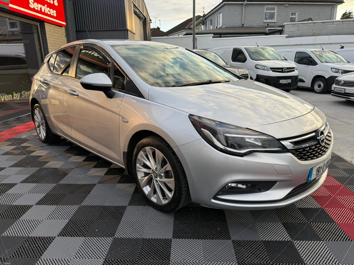 Opel Astra 1.6 CDTI 2019 - Image 3