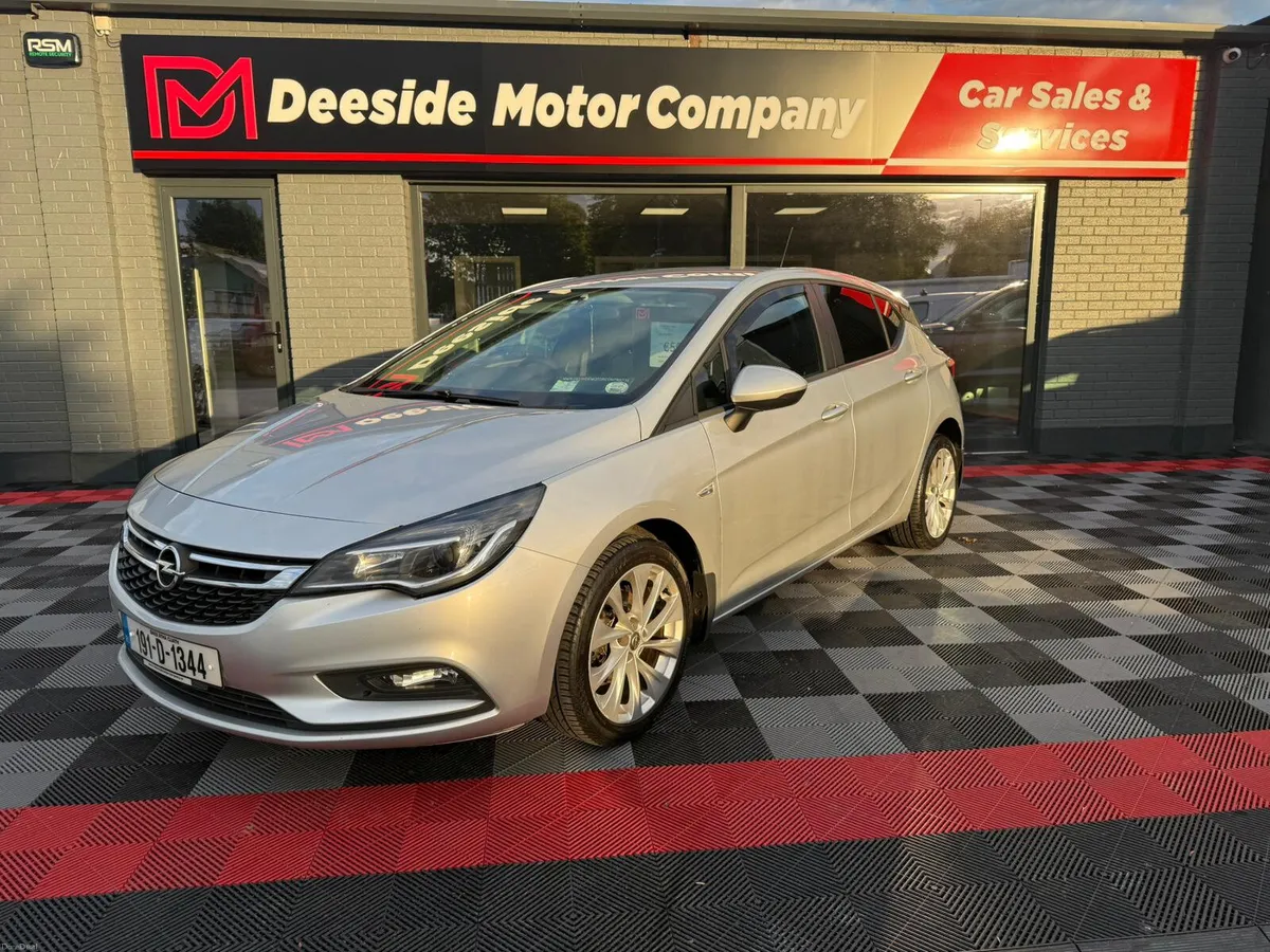 Opel Astra 1.6 CDTI 2019 - Image 1