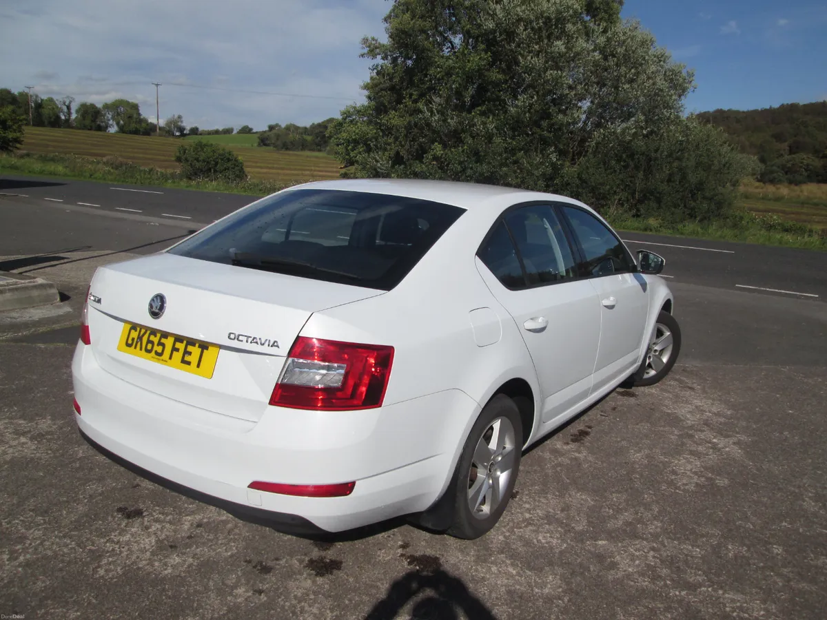 2015  SKODA  OCTAVIA  1.6  TDI  CR  110  SE  5DR - Image 4