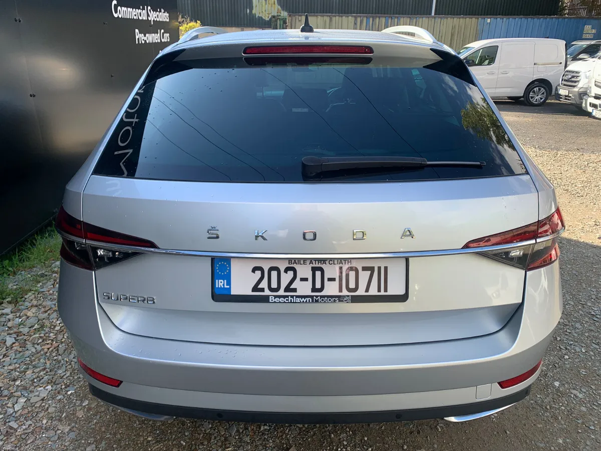 Superb Laurin and Klement Combi 2.0tdi 150bhp - Image 4