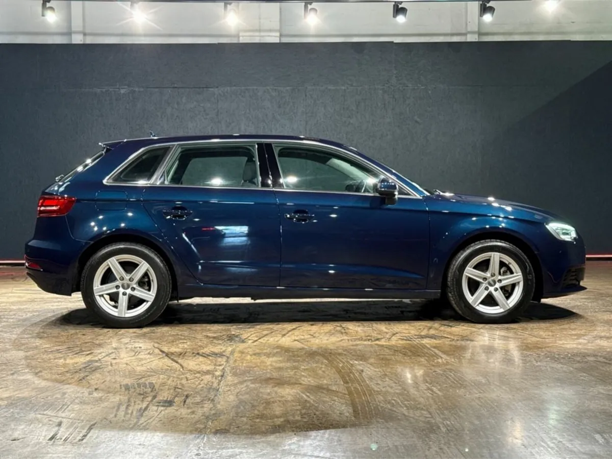 Audi A3 AUTOMATIC 1.4L TFSI - REVERSE CAMERA - CRU - Image 3