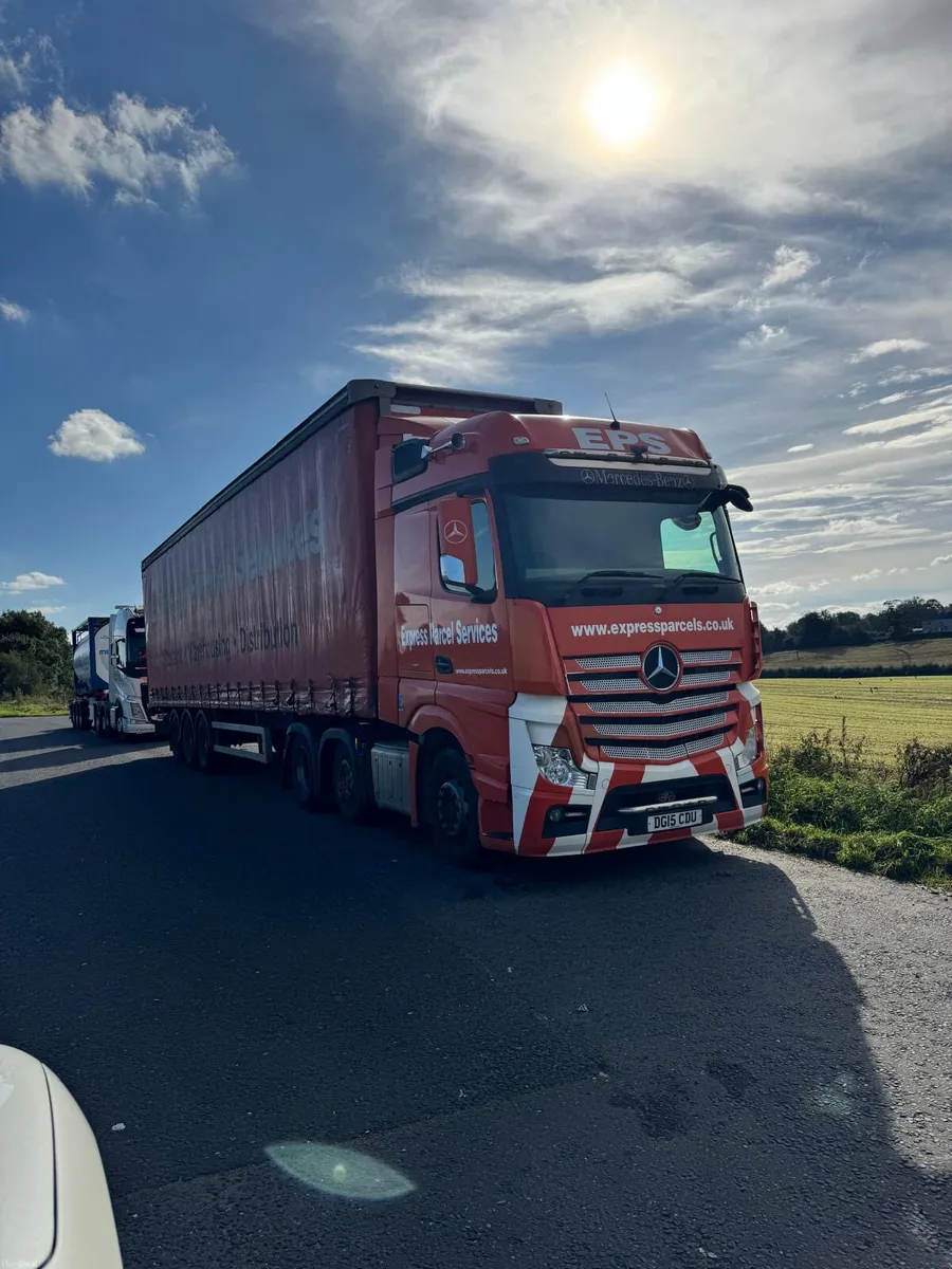 2015 Mercedes-Benz Actros BigSpace (2.65m) - Image 2