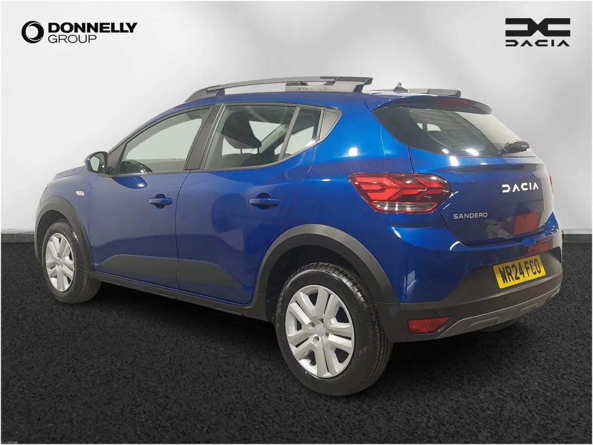 Dacia Sandero Stepway Hatchback Expression - Image 2