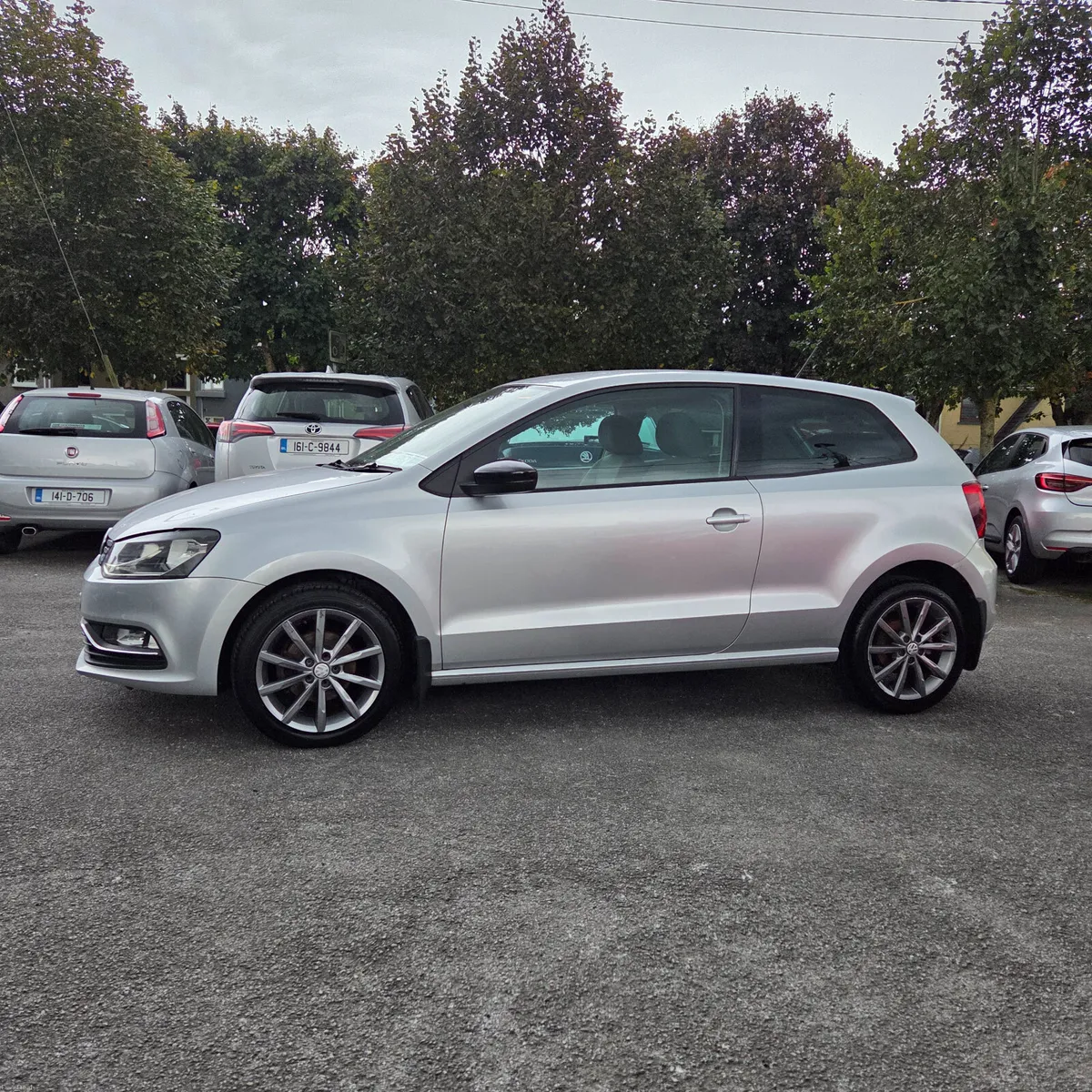 Volkswagen Polo 2015 1.2 TSI C/Line - Image 4