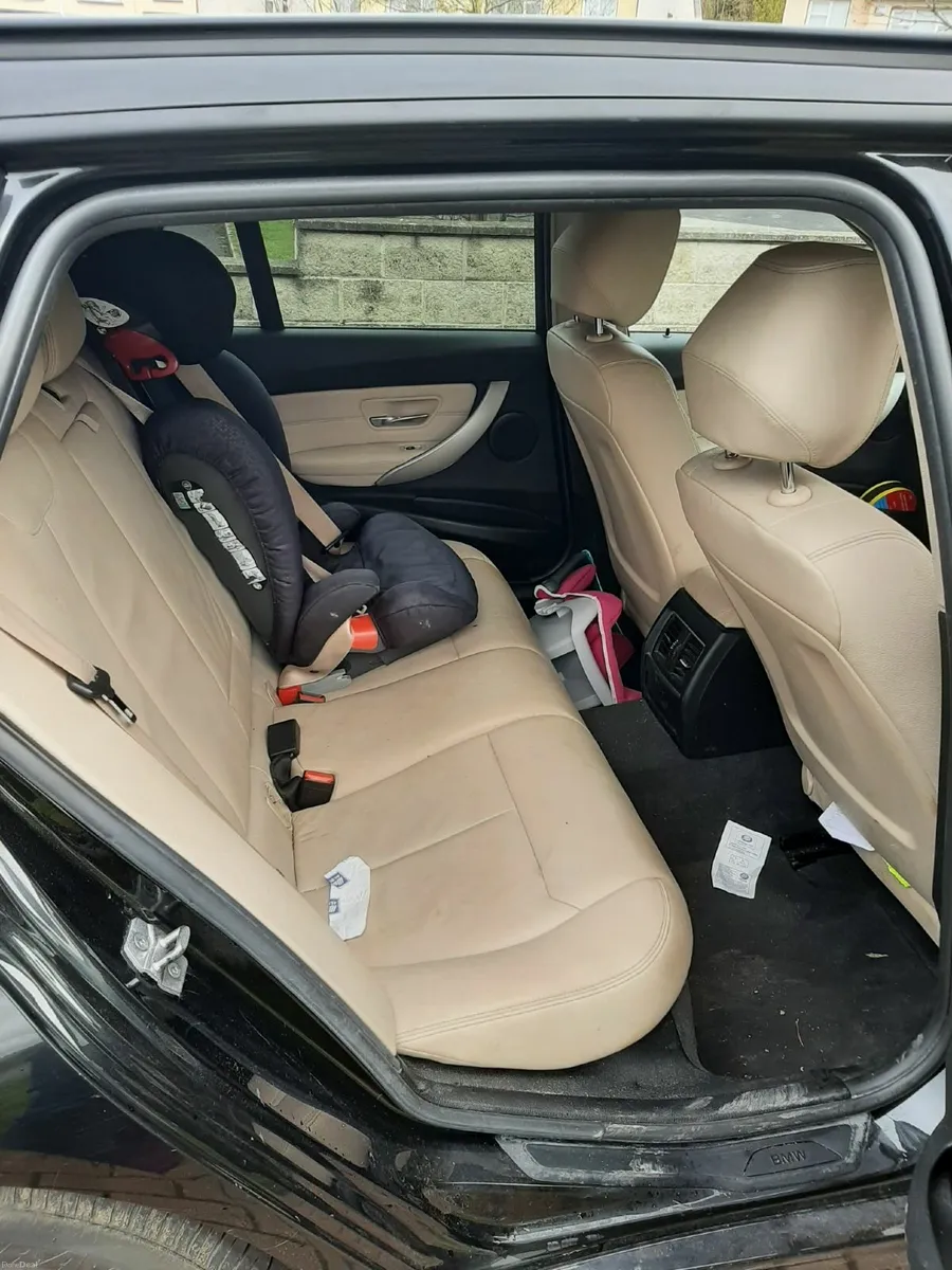 BMW 3-Series 2015 - Image 2