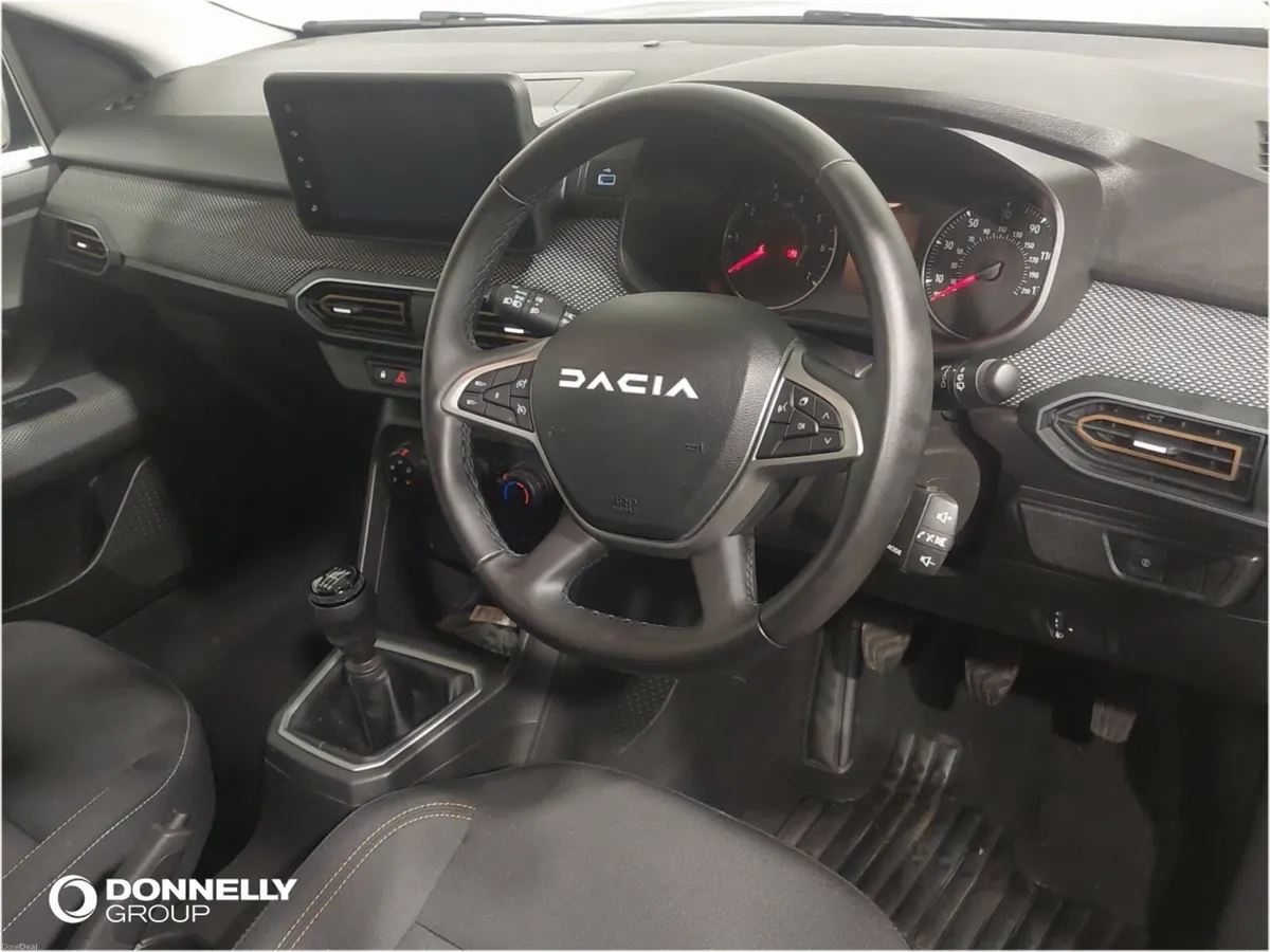 Dacia Sandero Stepway Hatchback Expression - Image 4