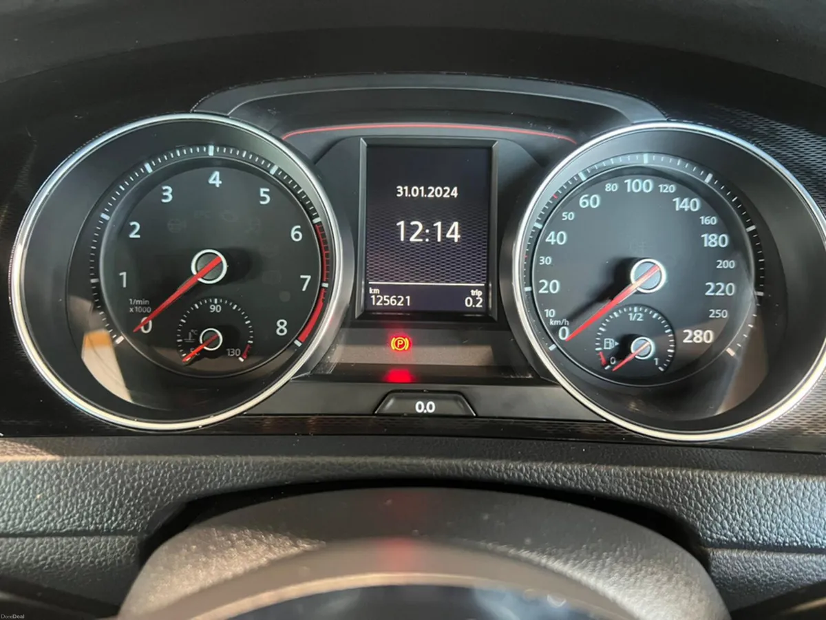 Volkswagen Golf GTI 5DR AUTO - Image 5