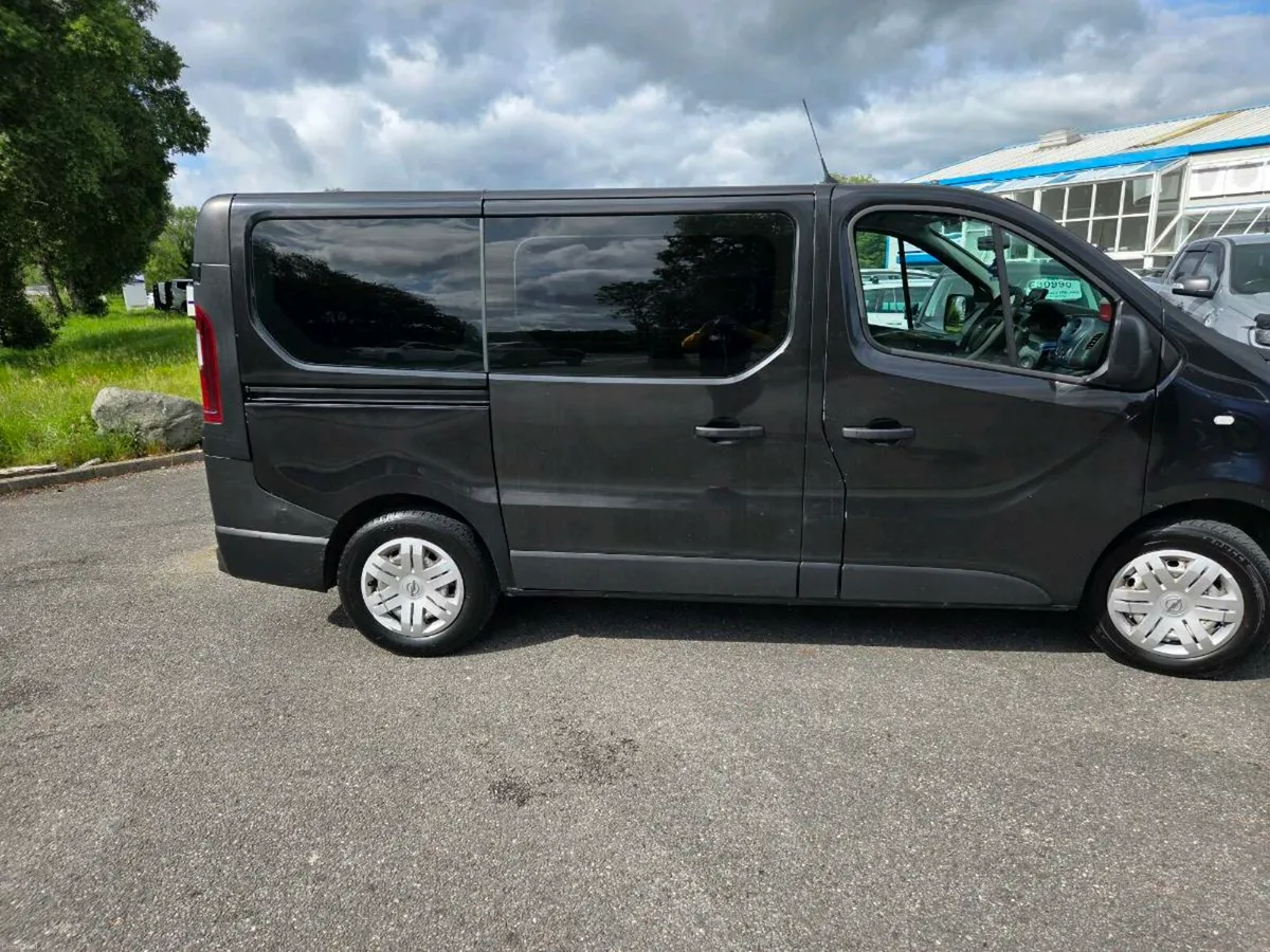 Opel vivaro - Image 2