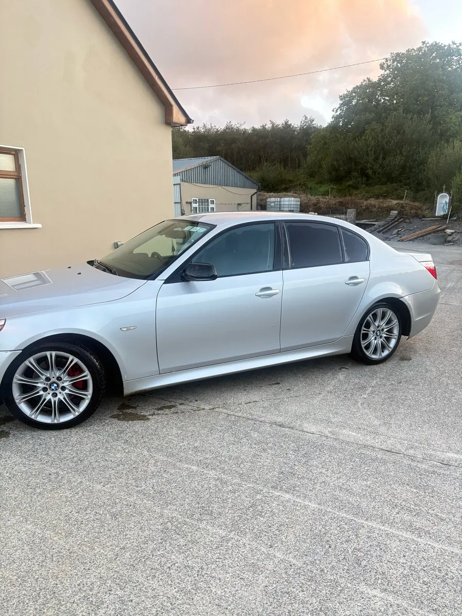 BMW 520d - Image 2