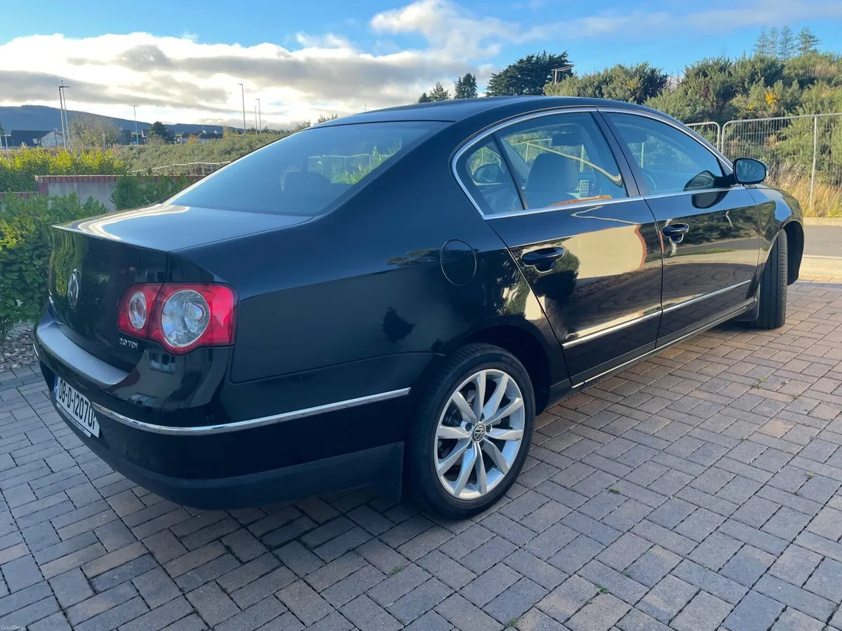 Volkswagen Passat 2008 - Image 4