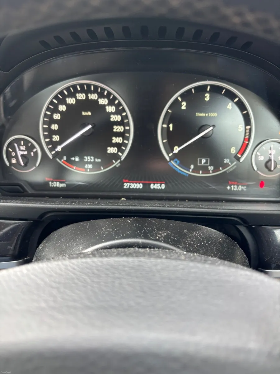 BMW 5-Series 2015 - Image 2