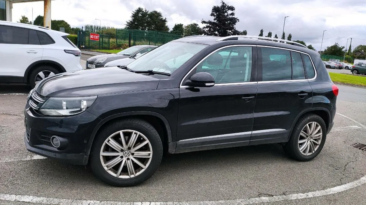 (11, 300 euro) VW Tiguan 2.0 TDI LOW MILEAGE - Image 3