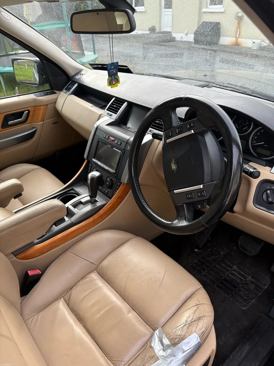 Range Rover Sport - Image 2