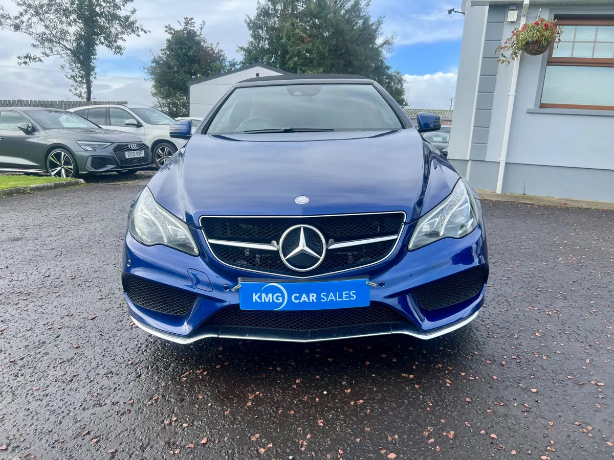 2016 Mercedes E220 CDI Convertible - Image 2