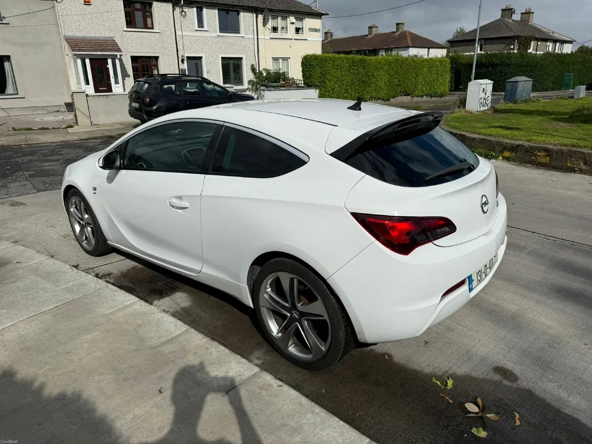 Opel Astra SRI 2013 with Extras - Image 3