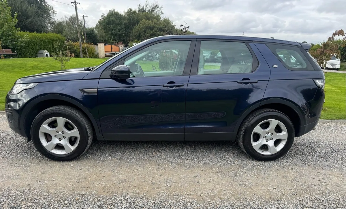 Land Rover Discovery - Image 3