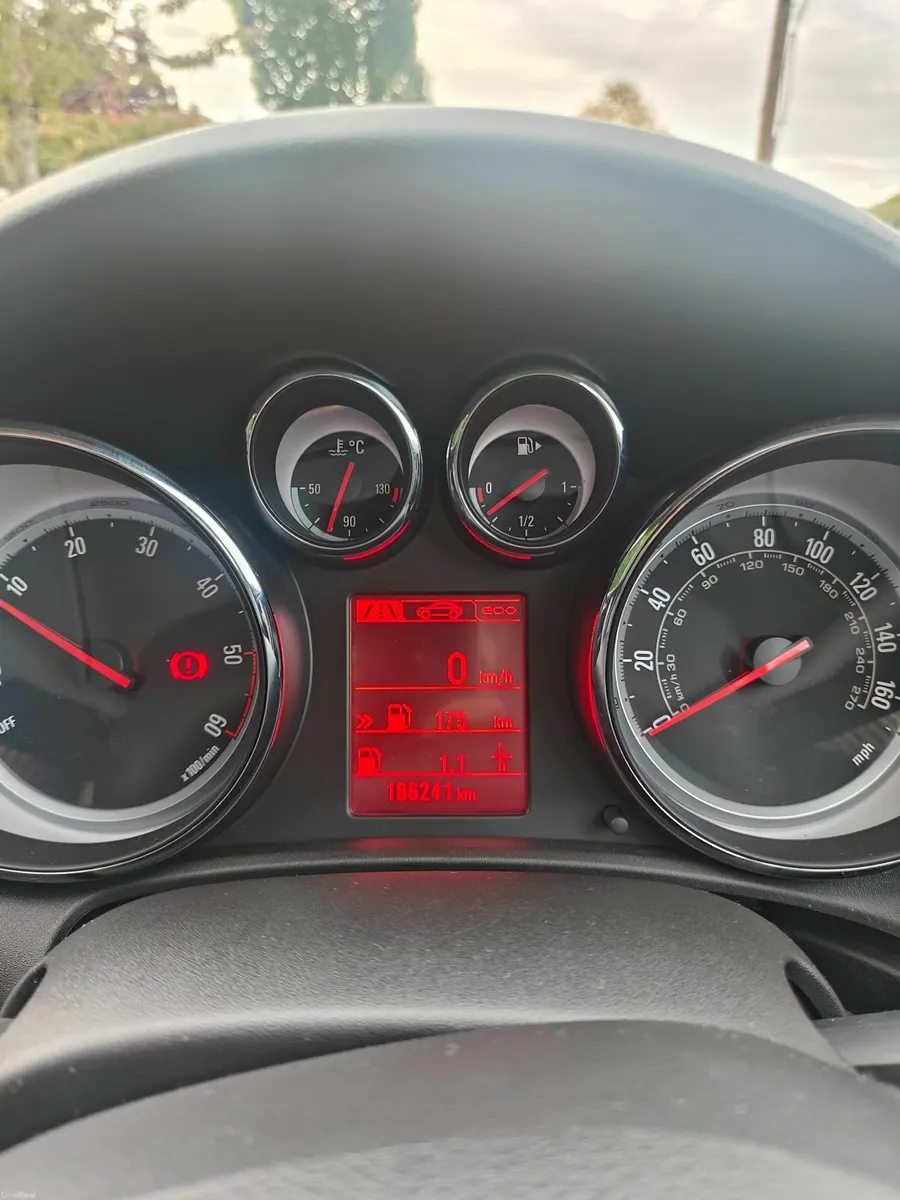 141 Vauxhall (Opel) Astra 2.0 CDTi Elite 165PS - Image 2