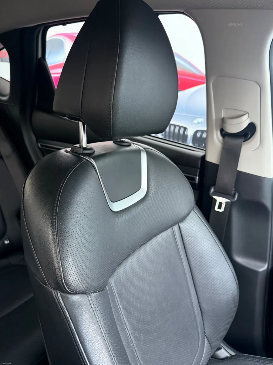 HYUNDAI TUCSON 2022 TOP SPEC - Image 4