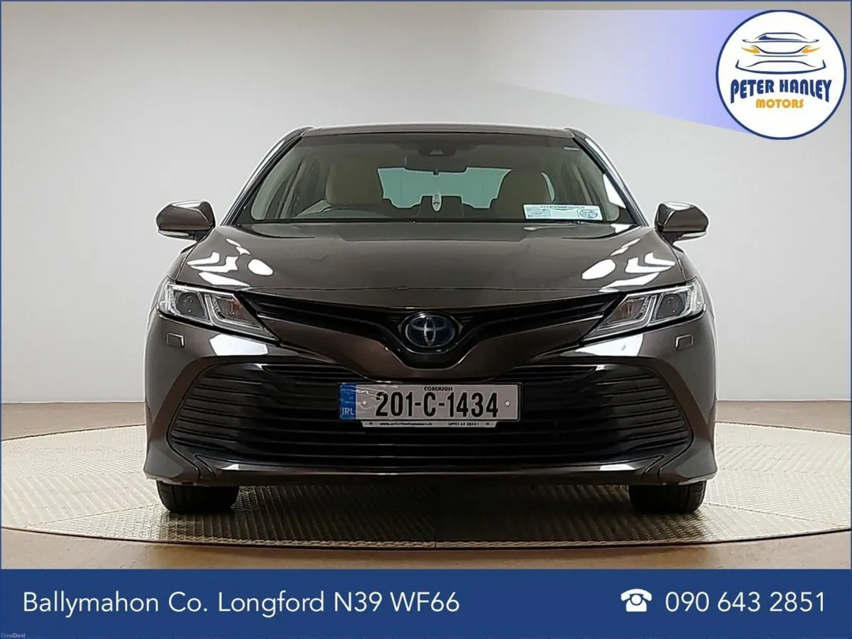 Toyota Camry 2.5 Camry Hybrid Sol - Genuine Irish - Image 4