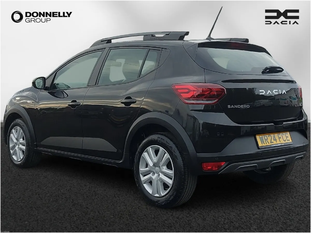 Dacia Sandero Stepway Hatchback Expression - Image 2