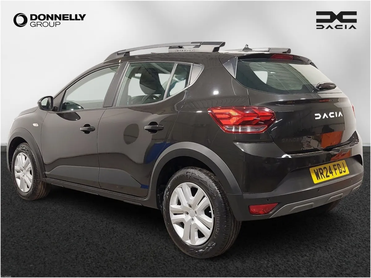 Dacia Sandero Stepway Hatchback Expression - Image 2