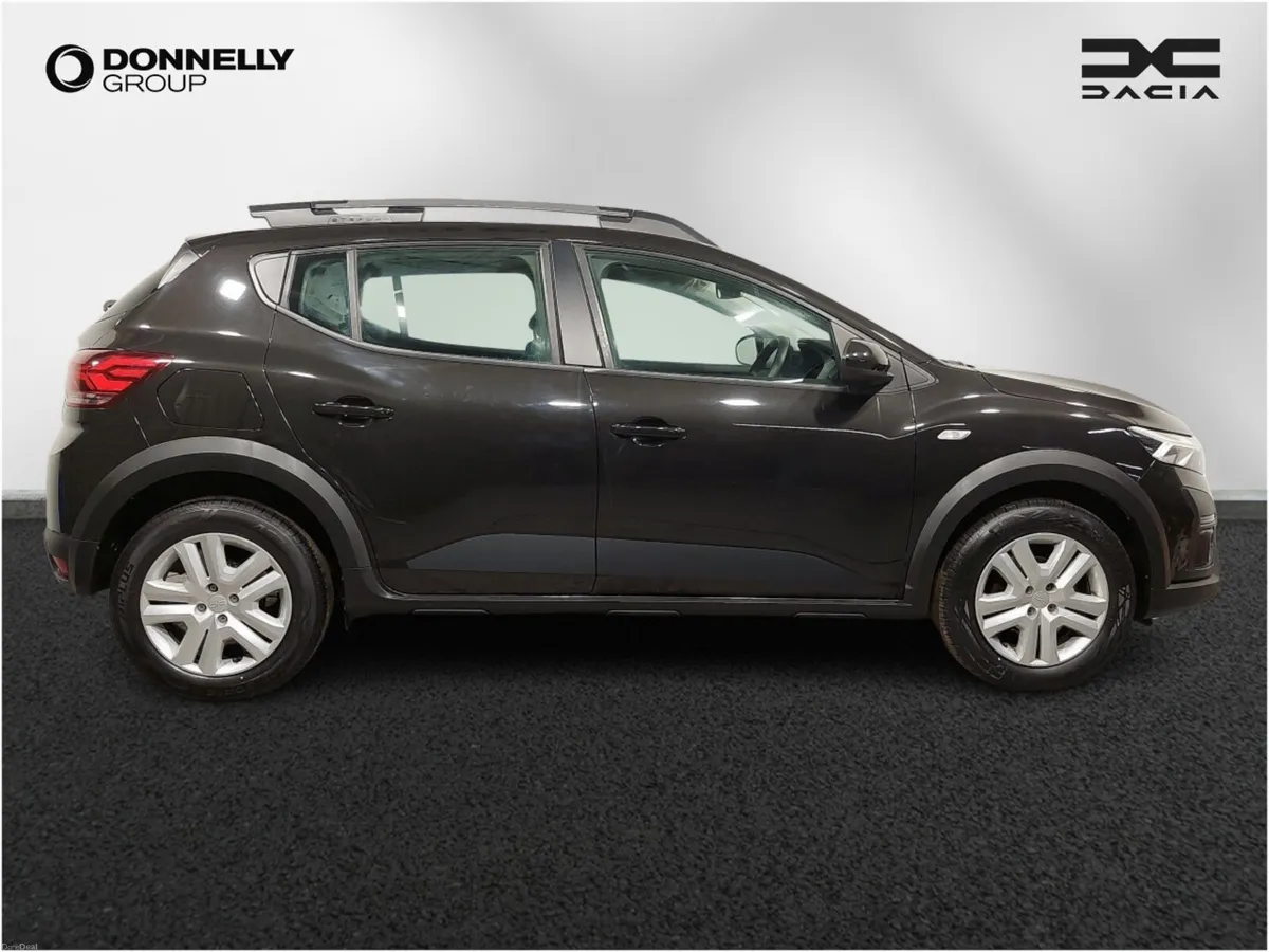 Dacia Sandero Stepway Hatchback Expression - Image 3