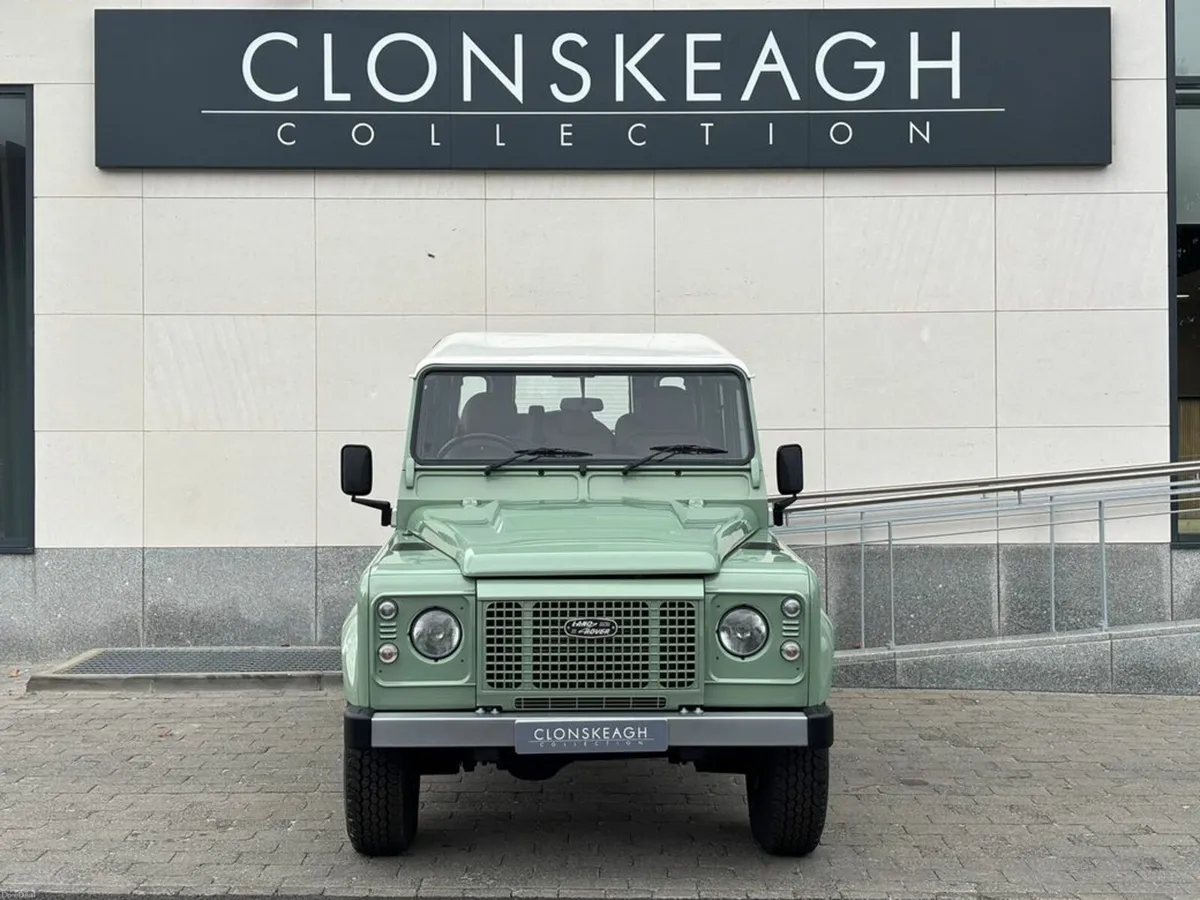 Land Rover Defender TD HERITAGE STATION WAGON - Image 2