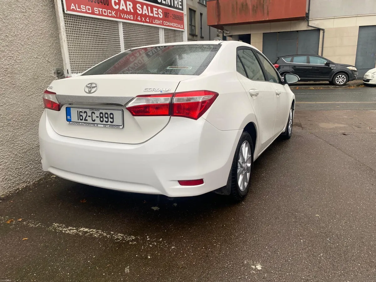 Toyota Corolla 2016 - Image 2
