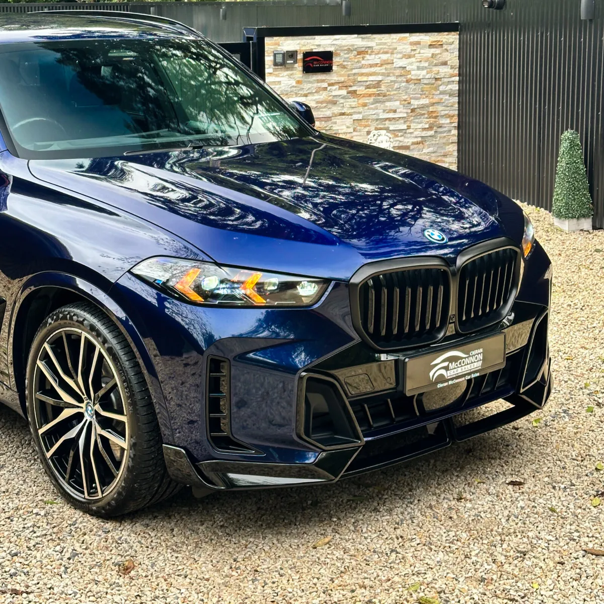 DEPOSIT TAKEN 2023 (232)  BMW X5 50E MSPORT PRO - Image 2