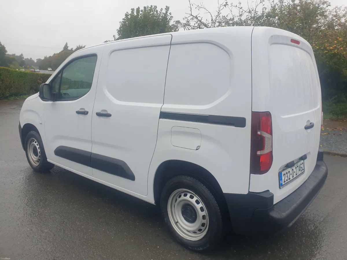 Citroen Berlingo 2023 - Image 4