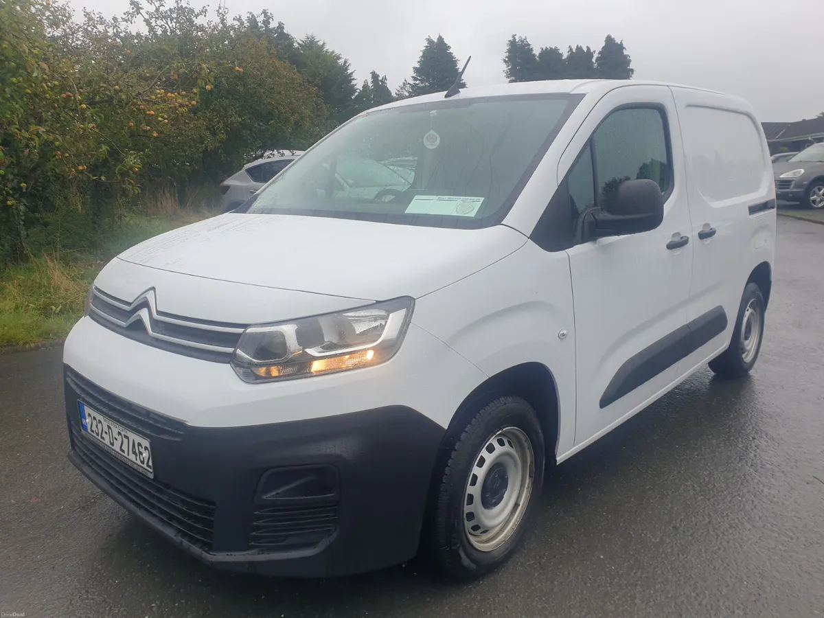 Citroen Berlingo 2023 - Image 2