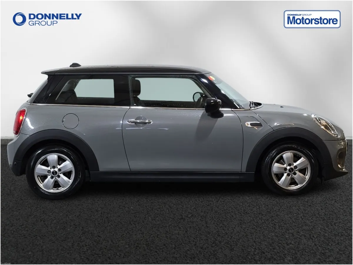 MINI HATCHBACK Cooper Classic - Image 3
