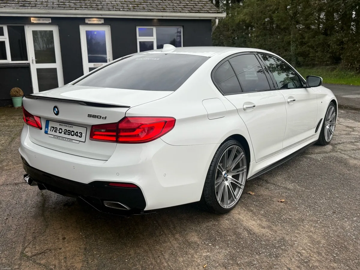 *2017 (172) BMW 520D M-Sport* PRICE DROP - Image 4