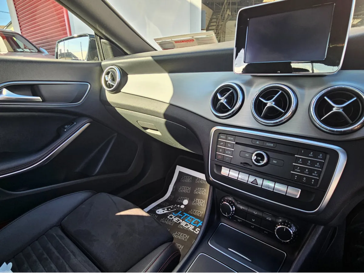Mercedes-Benz CLA 220 D AMG SPORT 4DR AUTO - Image 4