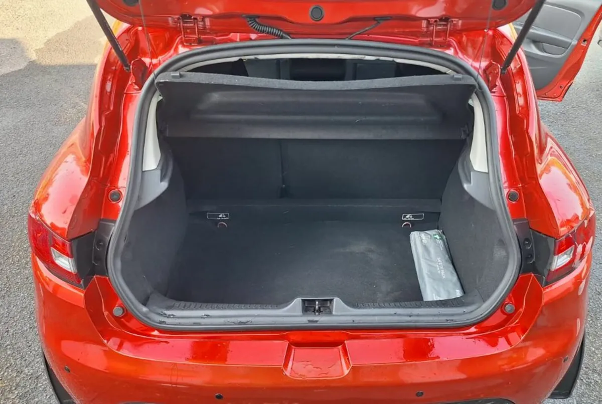 Renault Clio 2019 - Image 3