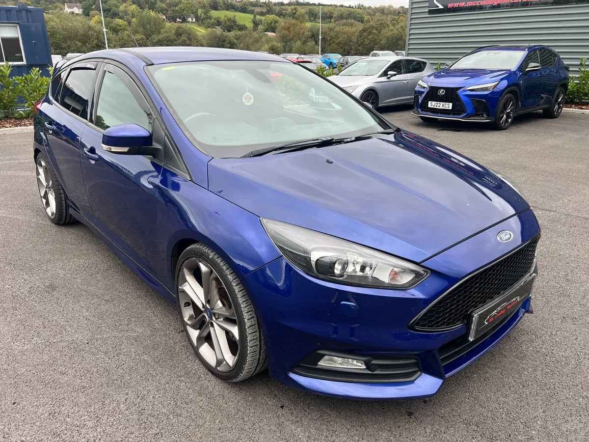 2015 (152) Ford Focus ST-3 2.0 TDCI -Heated Leathe - Image 2