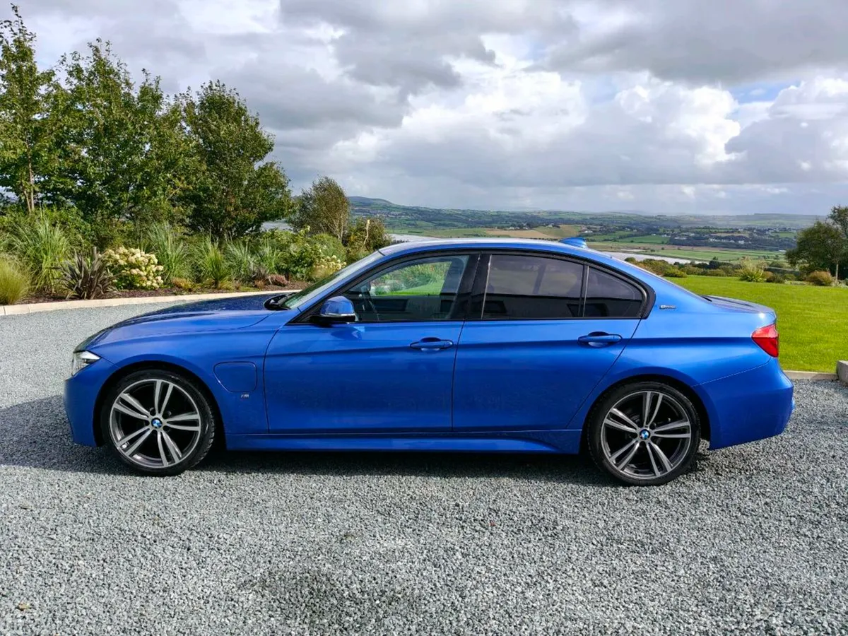 BMW 3 Series 330e M Sport - Image 4