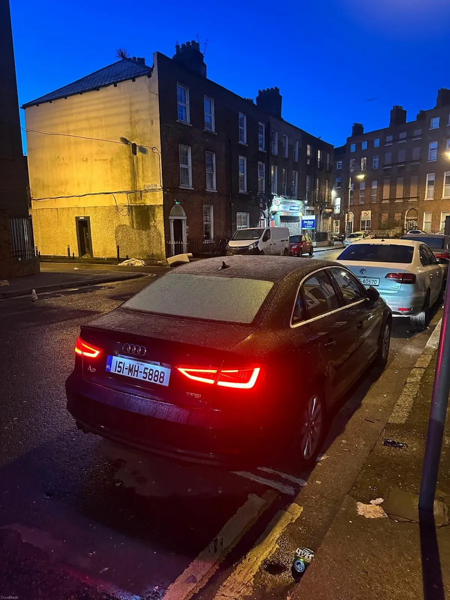 Audi A3 2015 - Image 2