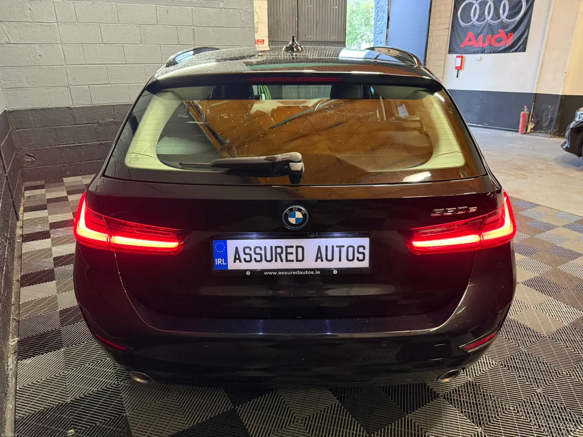 221 BMW 330e  Sport  Pro Estate - Image 4