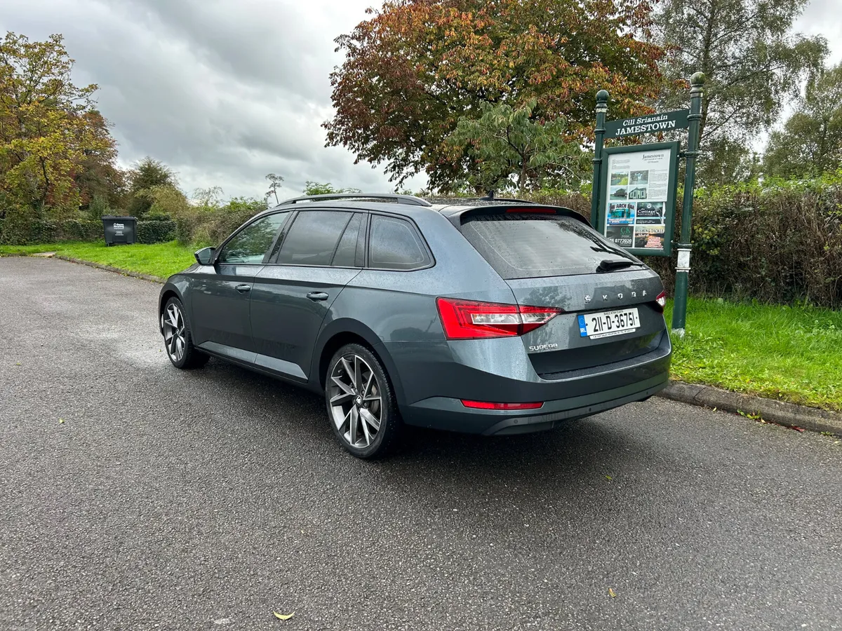 Skoda Superb Active Estate 2ltr TDI 150bhp - Image 4