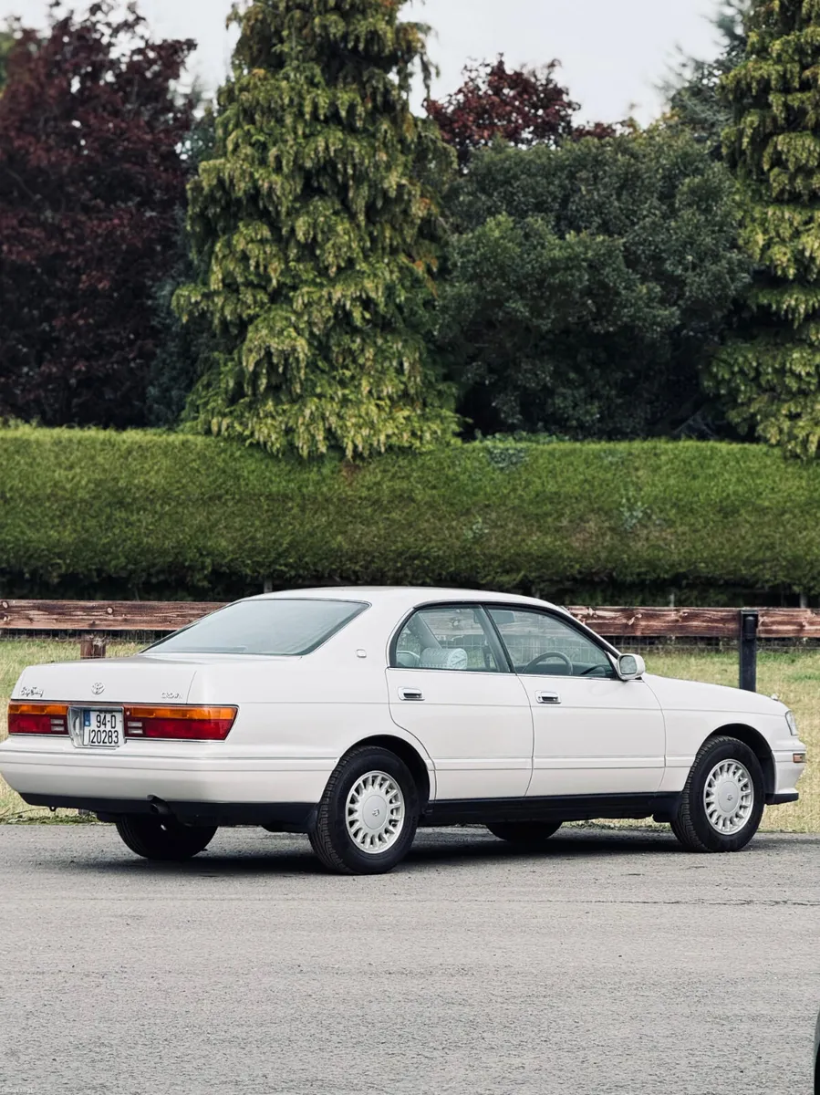 🌟 1994 Toyota Crown Royal Touring (JZS141) 🌟 - Image 4