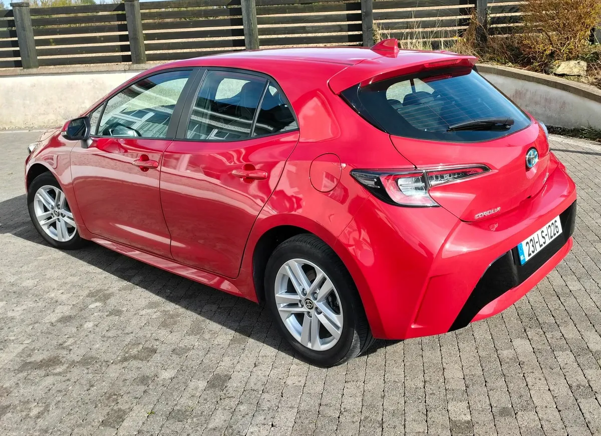 Toyota Corolla 2023 low kilometres - Image 1