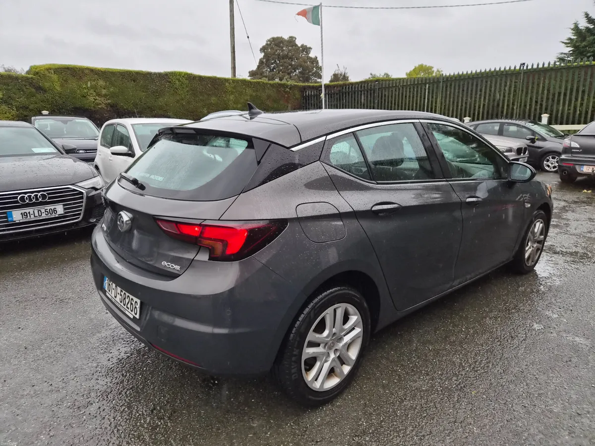 Vauxhall Astra 2016 TECH LINE Diesel - Image 4