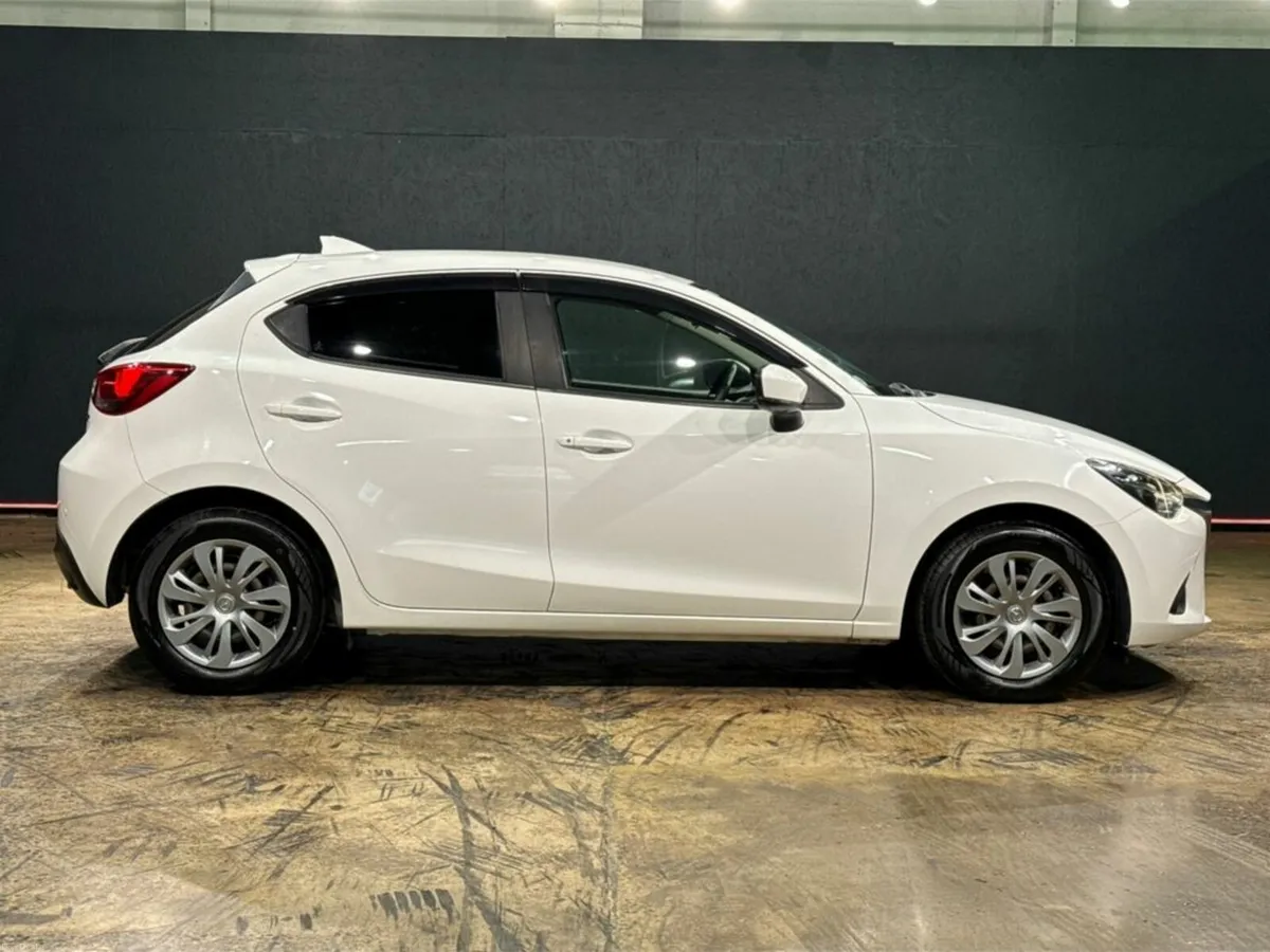 Mazda Demio 1.3 AUTOMATIC - REVERSE PARKING AID - - Image 3