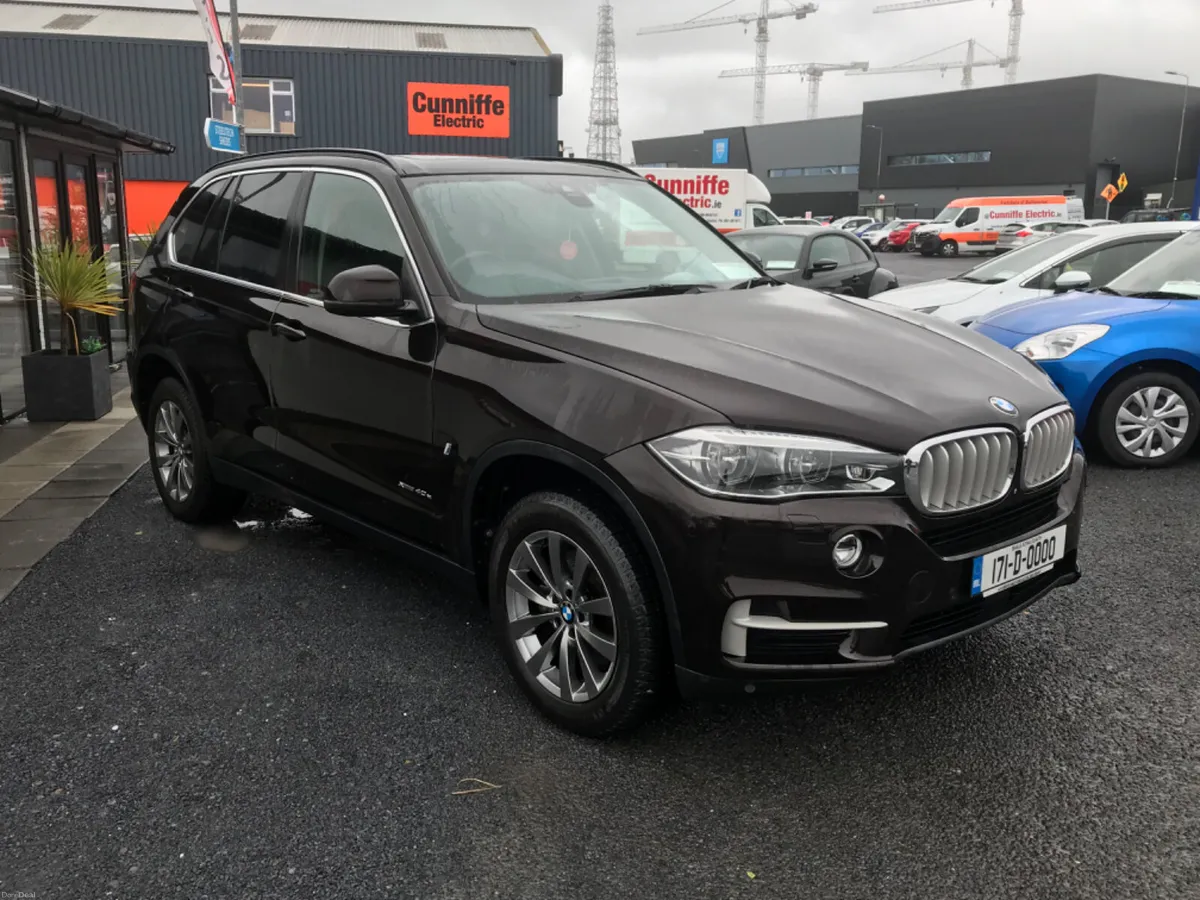 2017 BMW X5  40e Hybrid - Image 4
